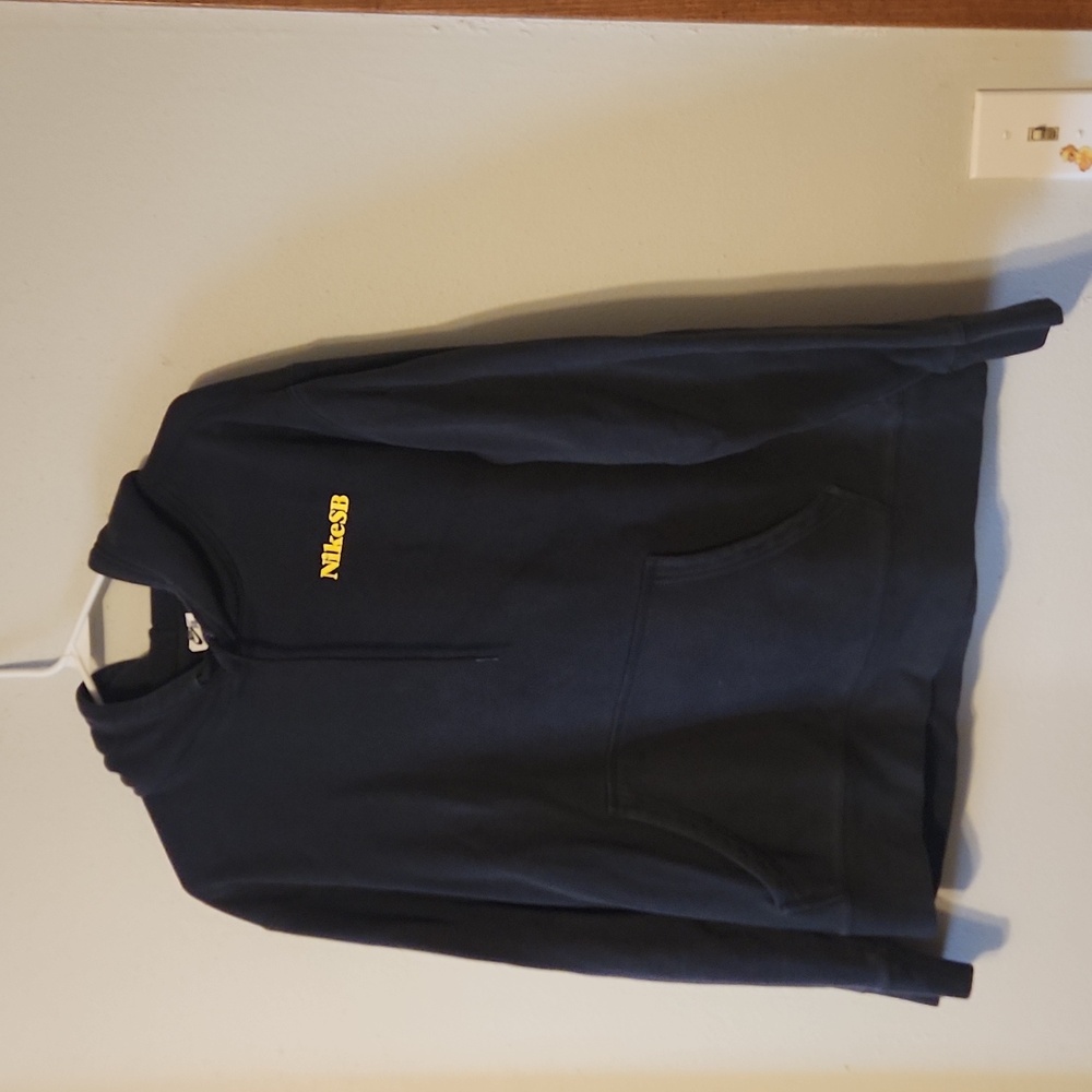 Black Nike SB Men's Sweatshirt Size Large